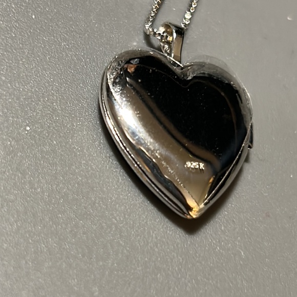 Belk & Co. Sterling Silver Heart Locket Pendant Necklace New NWT - Picture 7 of 12
